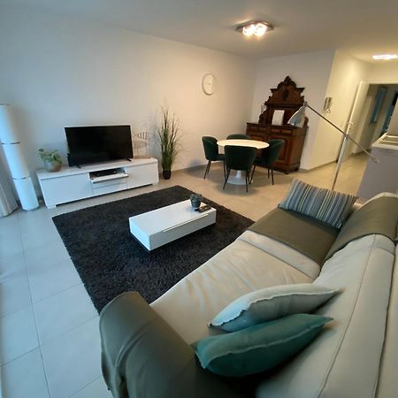 Gezellig Modern Appartement Met Optie Garagebox En In De Buurt Van Strand, Winkels En Restaurants Ostend Luaran gambar